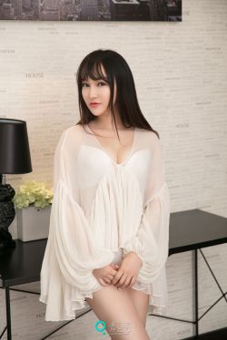 少年男妓被迫张开腿供人玩弄